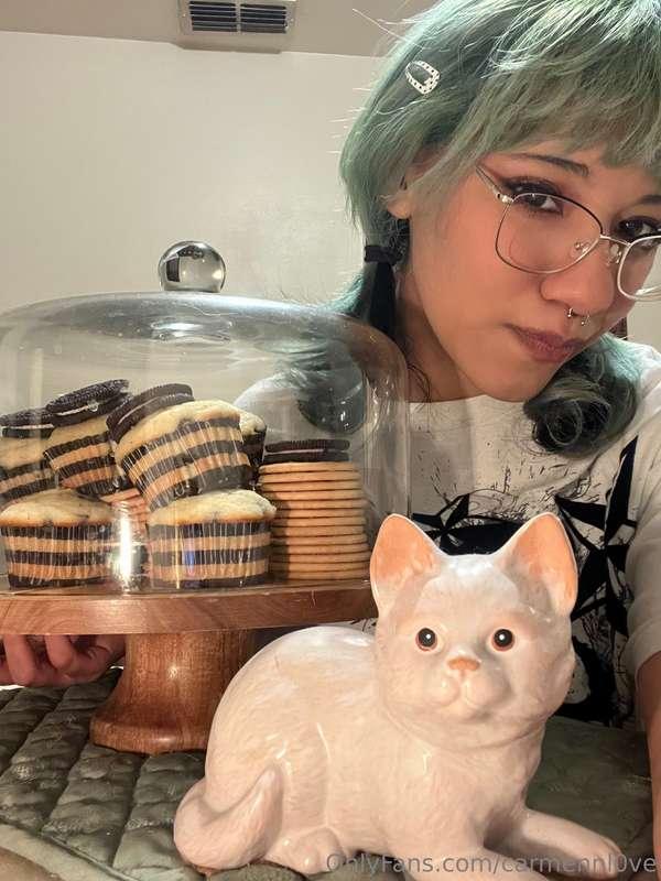 Feeling motivated today 🤗 to bake some cookies! 🍪✨ Let the s..