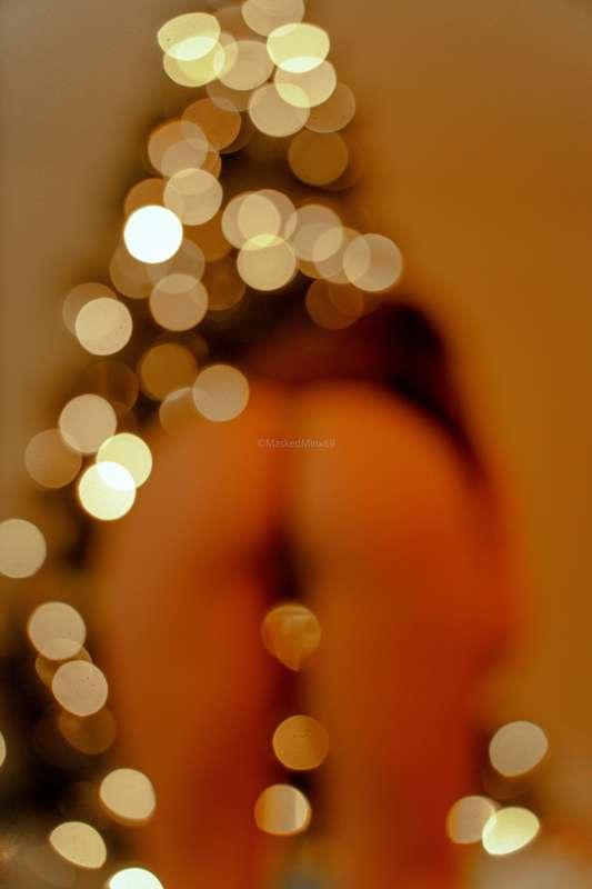 A little tease to get your chestnuts roasting and yule log r..