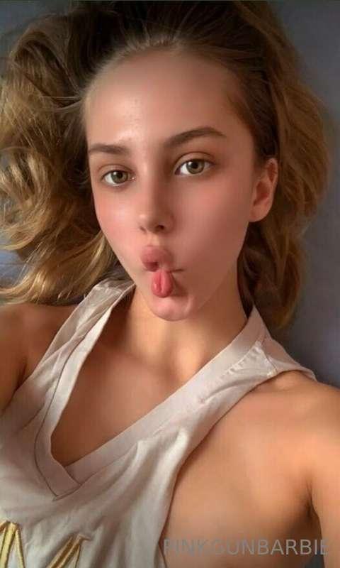 I am a very hot girl, write to me and you will like communic..