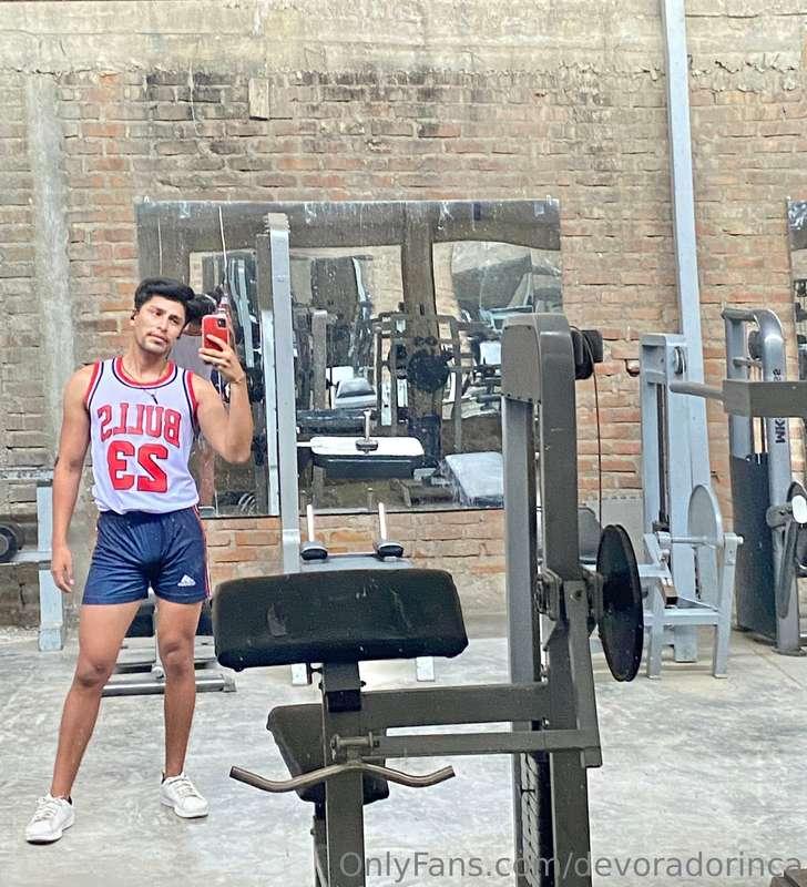 Gym 😈 // @devoradorinca