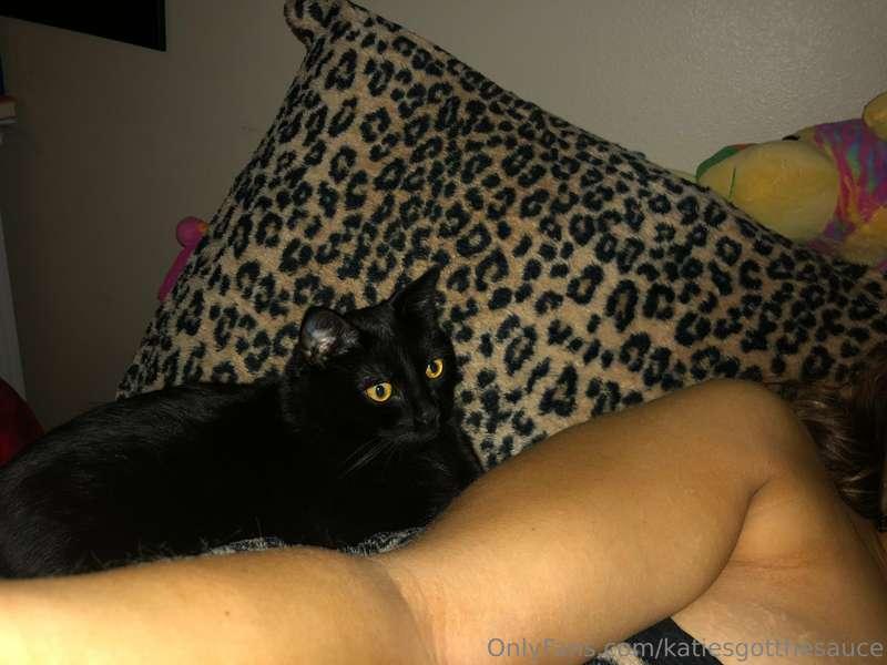 katiesgotthesauce image #1