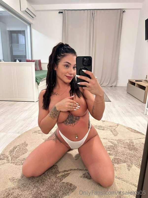 Should i remove the hand?🤤