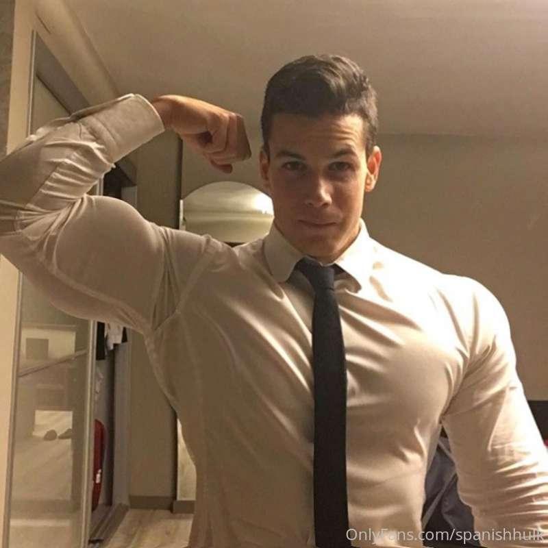 Tie and shirt featuring huge arm