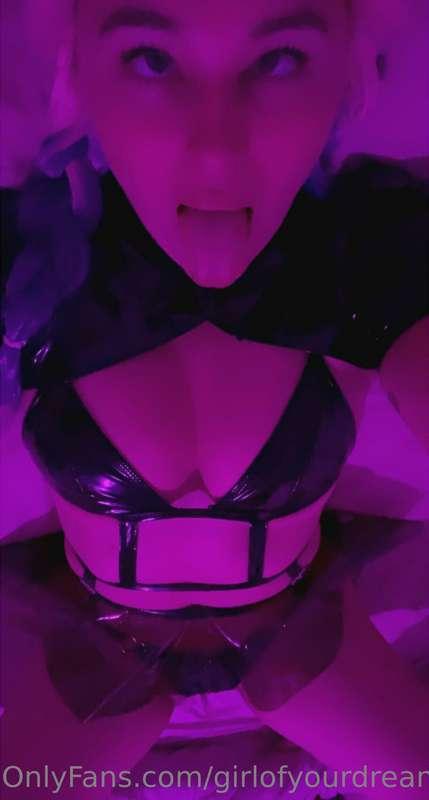 My rabbit vibe is ok but I would much rather a nice thick…… ..