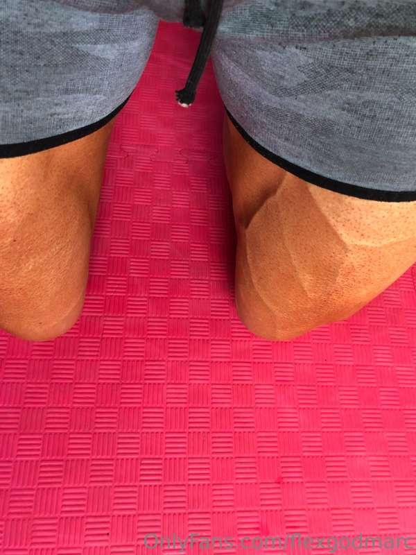 What do u think about my veiny legs and shredded glutes? 😈