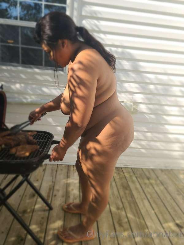 I'm definitely gonna be uploading more naked cooking content