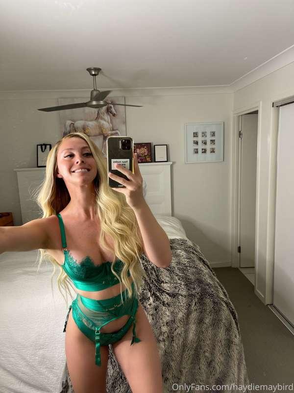 wish I could stay in lingerie all day everyday!
too bad I’m ..