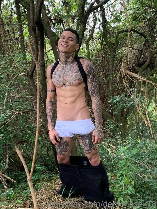I had an adventure in the park 🌲🌿🪵 in nature and people 😱😱😱 ..