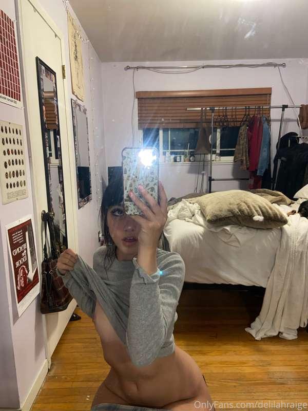 😴