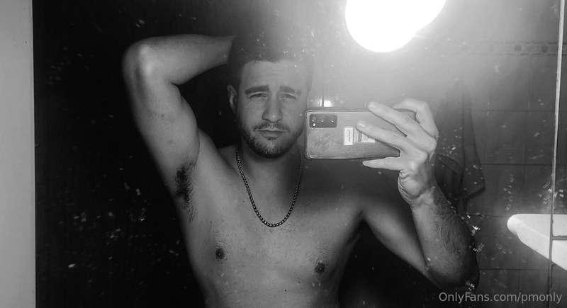 Es Viernes por la noche y no se que hacer, ¿Alguna sugerenci..