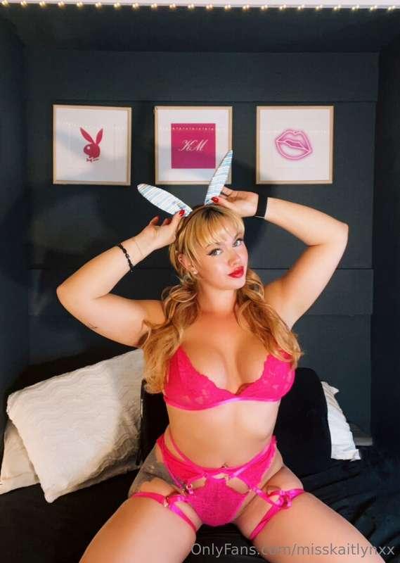 Peep the bunny tail 🐰🍬