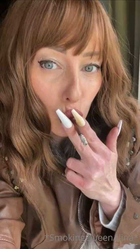 Me complete brown smoking a brown more 120🤎🖤