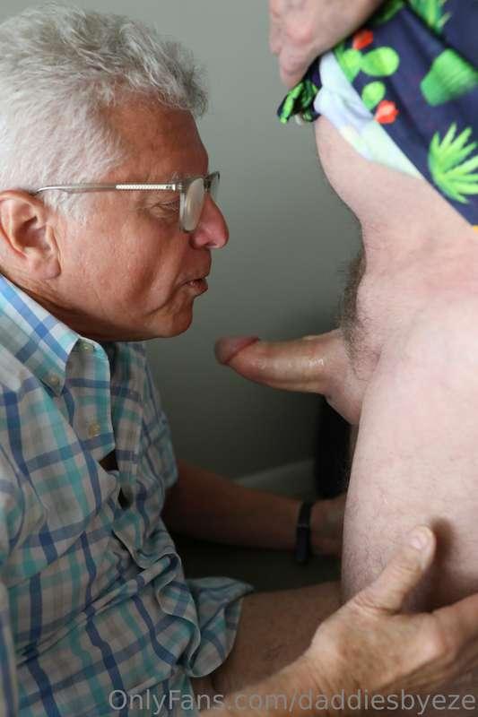 daddiesbyeze image #0