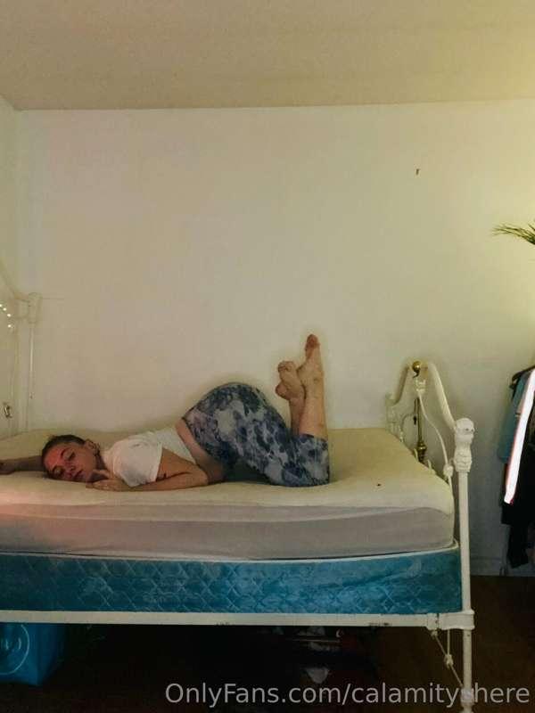 LMAOOO calling it a night and leaving you with these pics i ..