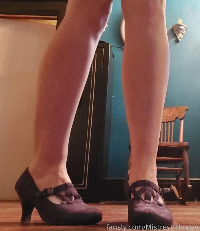mistressthrope image #0