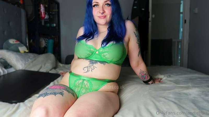 chubby but will make you laugh