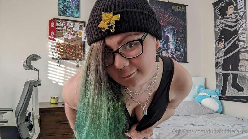 This girl just asked to hit your vape. What's your move?