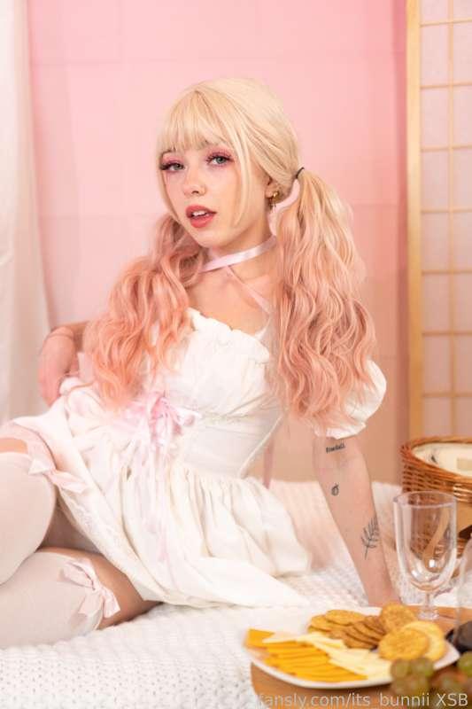 Are you ready for Spring? 🌷🌼

This wasn't supposed to be the set this month but the stuff I needed didn't get here in time so this was a super last minute shoot but I am so surprised and happy with how it turned out 🥰 I hope you enjoy 💗