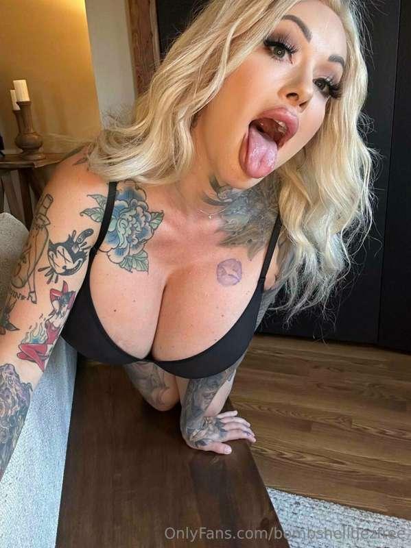 come here baby let me show you what this mouth can do!