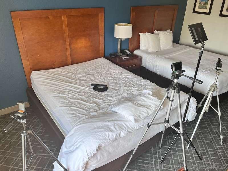 BTS/SETUP: The next scene up! For those who ask me questions..