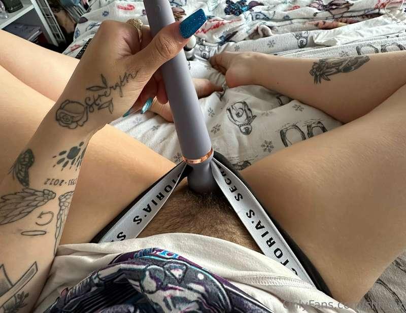 I’m feeling really naughty & horny tonight 😩🙈