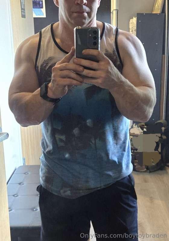 Morning workouts are not fun in +90% humidity. 😂