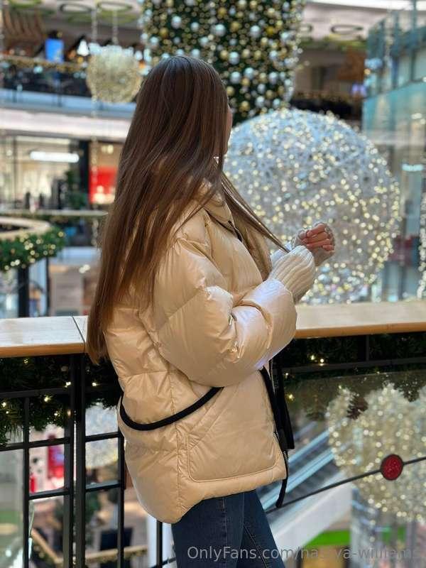 The decorations in shopping centers are already decorated fo..