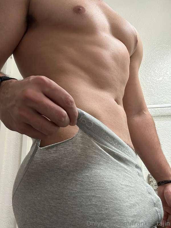 I need to seriously buy new underwear 😓