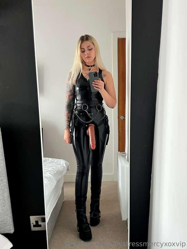 mistressmercyxoxvip image #0