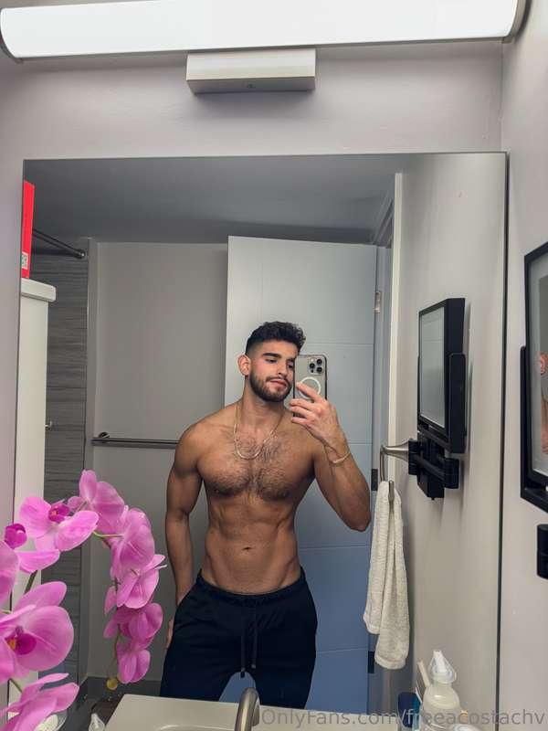 Happy Friday fam ❤️