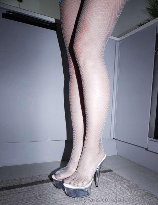 Legs and stripper shoes