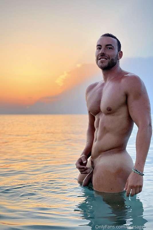 Ciao ragazzi. Come state? Tornato dalle vacanze e pronto a m..