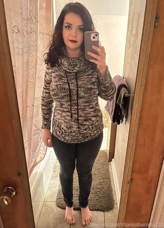 New pic of me today, keeping warm on another cold day