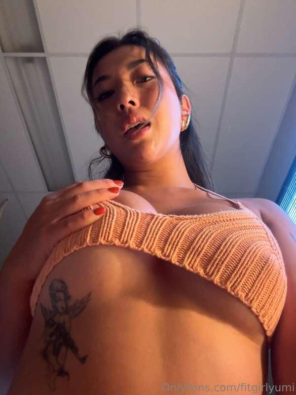 Stop staring and message me 🙄