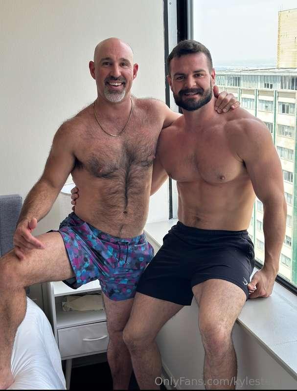 Some photos of my sexy shoot with @inspiringxxx  He was so s..