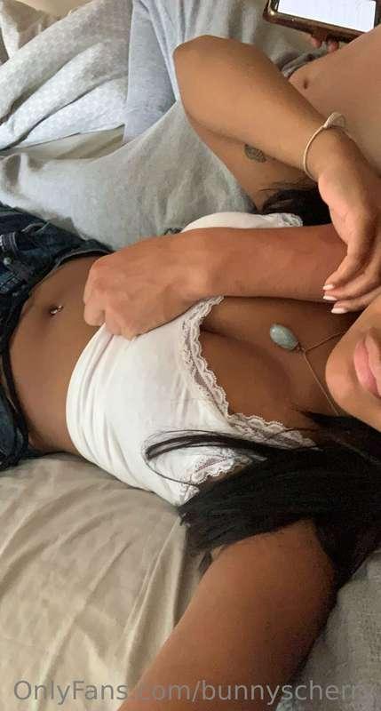 like if you want to see more b/g content 👀👀👀