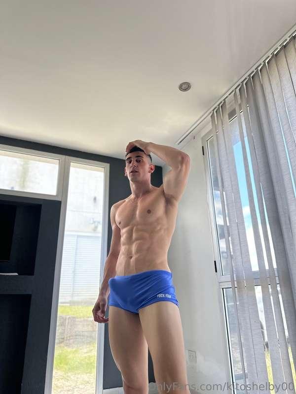 I put it in your mouth?👅
te la apoyo en la boca?👅