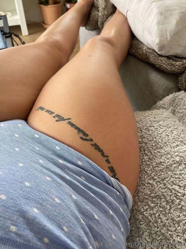 Moisturised and tanned 🙊