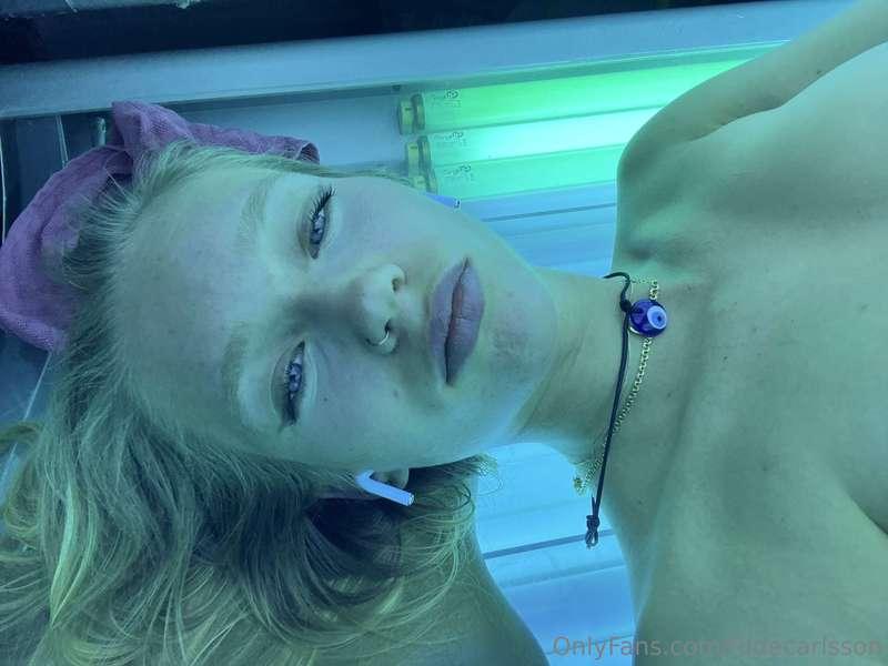 Vem vill sola solarium med mig 🌞🤩