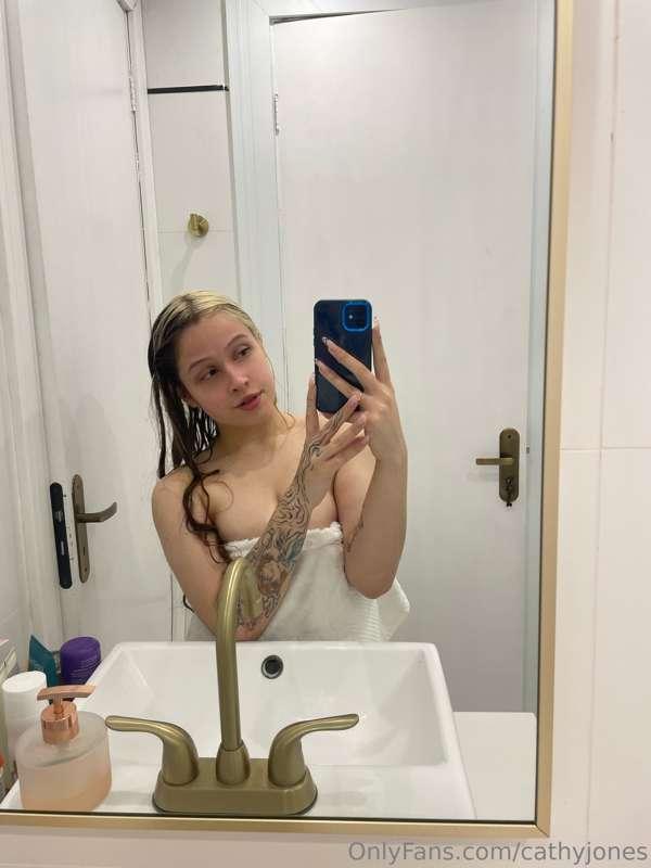 Beauty in the simplest moments, like an after shower selfie ..
