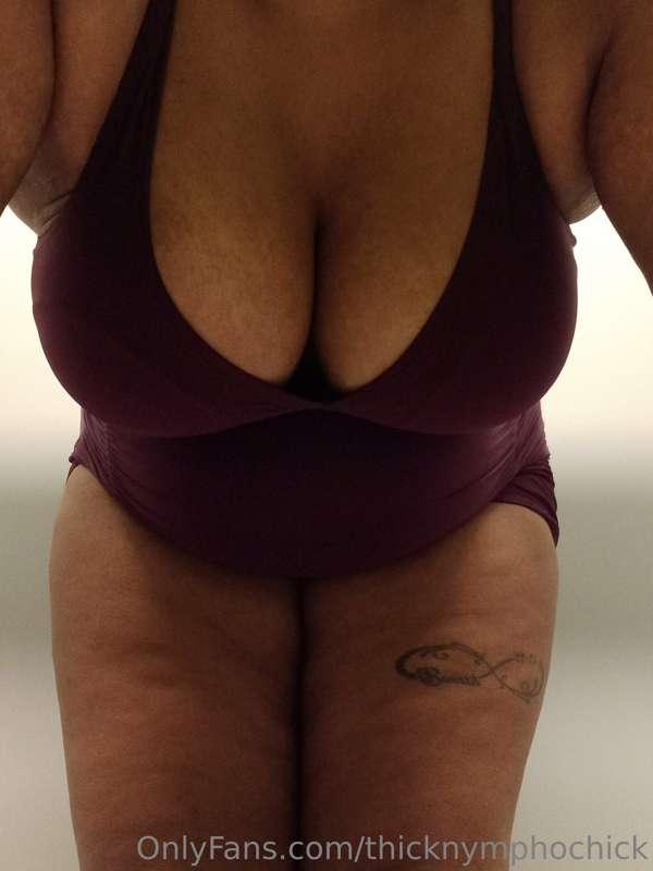Cheeky swimsuit tease. 😉