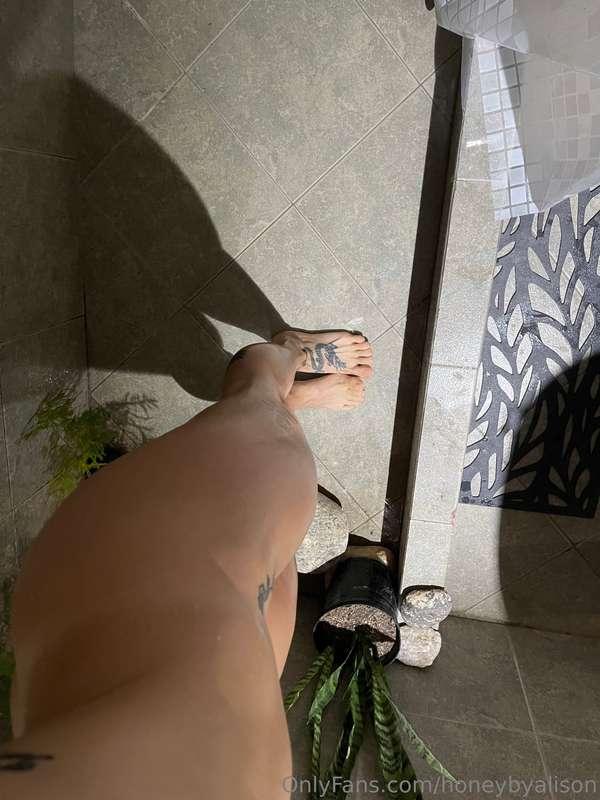 Daddy, I'm all wet, can you help me dry it drop by drop with..