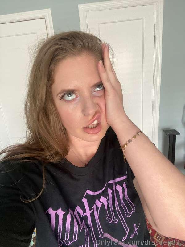 Did you miss me!? Hi! Im back! You may have noticed I was ab..