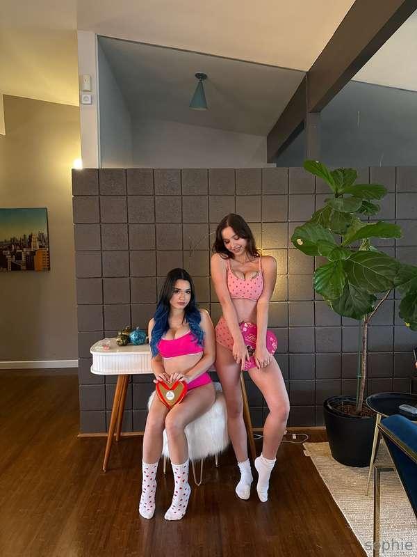 is it too late to ask you to be our valentine? 🥹💌💓 @sofiiiia..