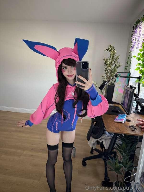 ok but real question… am i normal for daydreaming whole cosp..