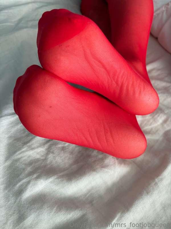 mrs_footjobqueen image #10