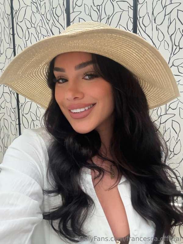 Hat on, smile on 🌞
