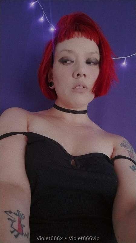 Do you want to see them without a t-shirt?@violet666vip 💜 