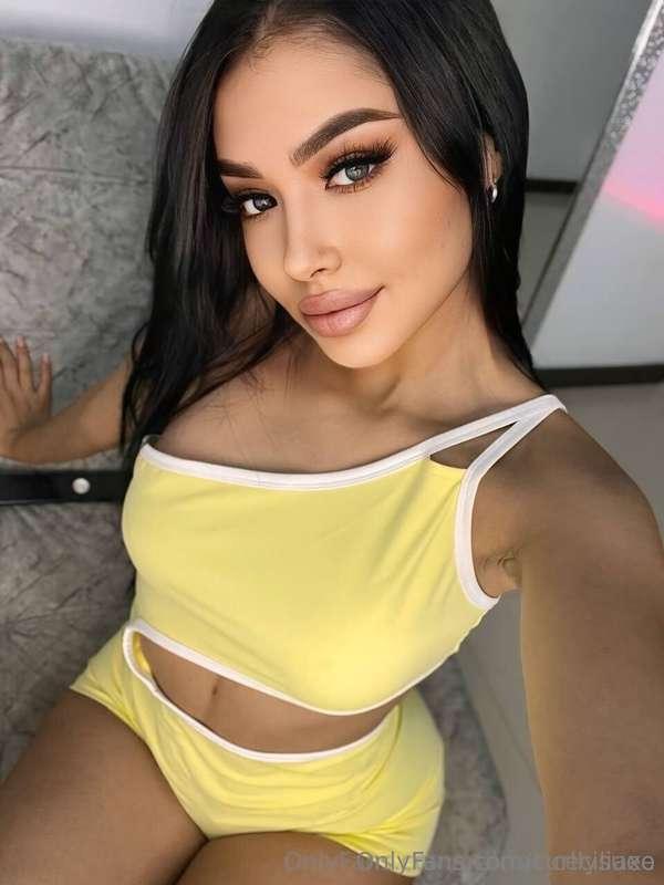  ❤️❤️❤️FREE SUBSCRIPTION❤️❤️❤️ Write to her 👉@official_cecil..