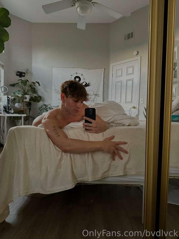 Went to the gym today and came home horny as fuck 👅👅